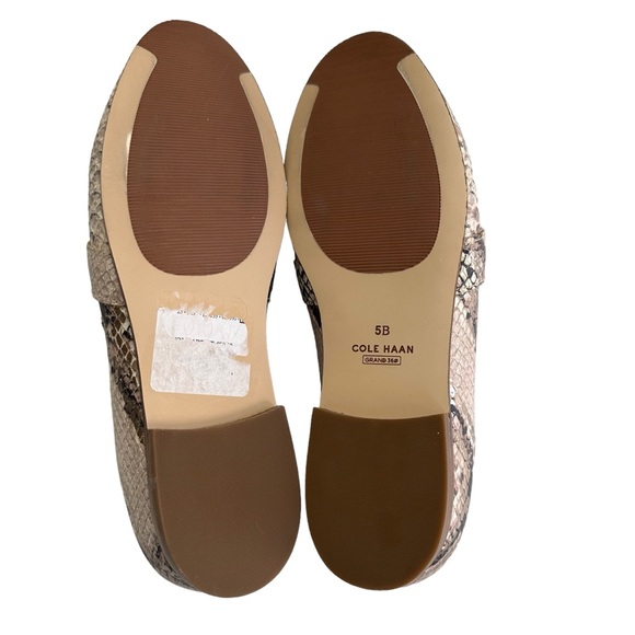 NEW Cole Haan Snake Print Embossed Leather Loafers Slip-On Flats Shoes Size 5 - Picture 7 of 9
